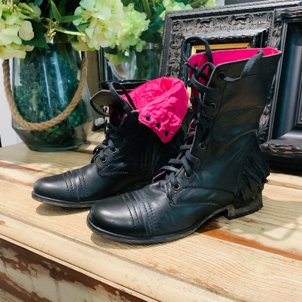 Official BETSY JOHNSON tiny black ruffle & satin leather booties!!